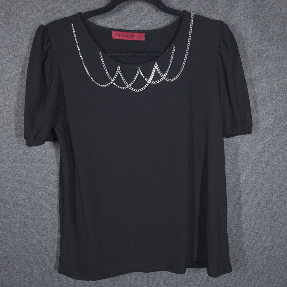 Love Scarlett Black Top with Silver Chain Detail Women's Size M NWTLove Scarlett